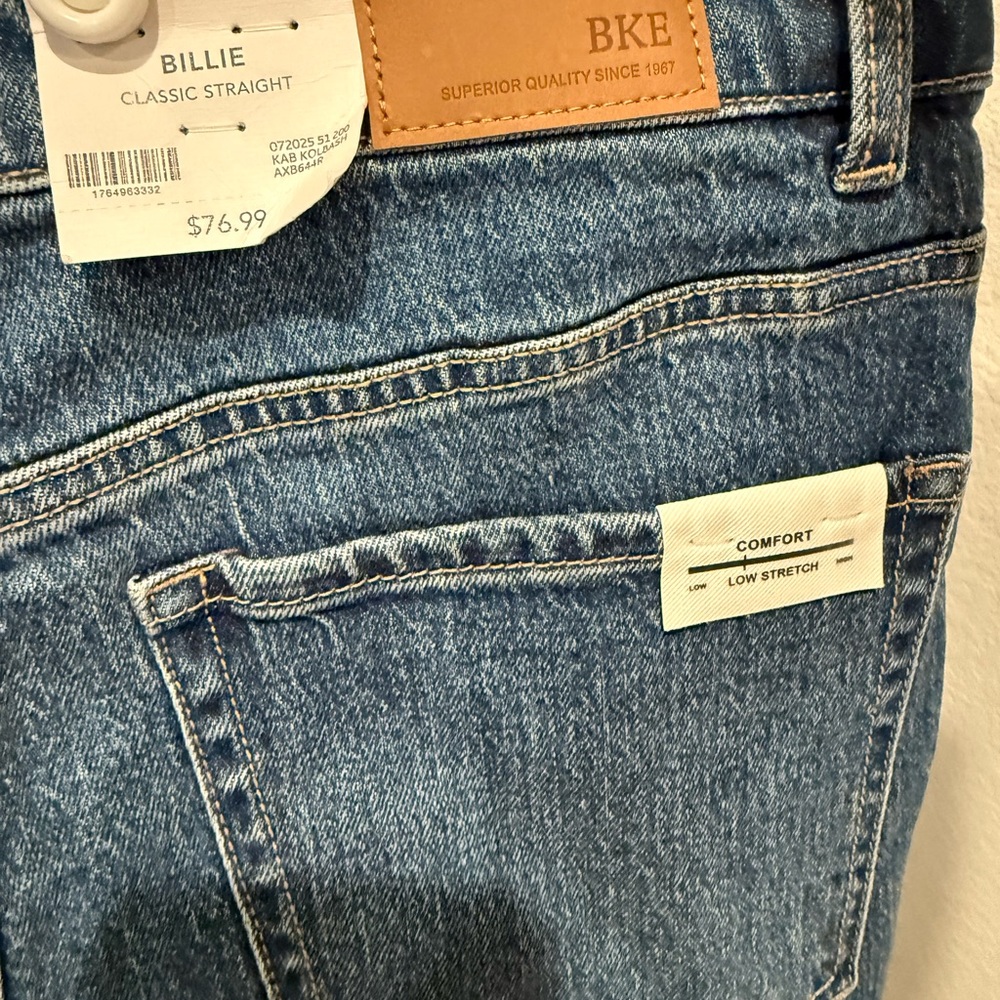 BKE Billie Classic Straight Jeans in Blue with Tan Leather Patch